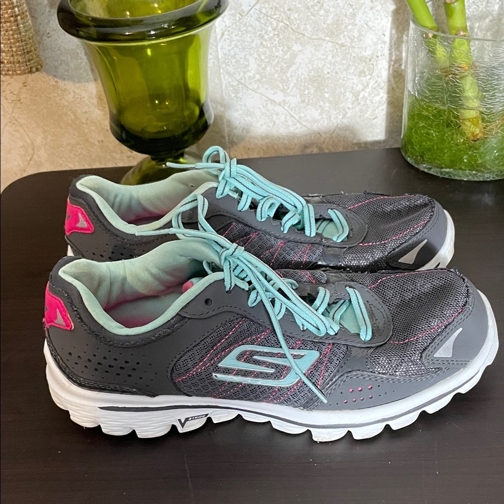 Skechers V Stride Gray Pink Aqua Walking Shoes Sneakers size 6